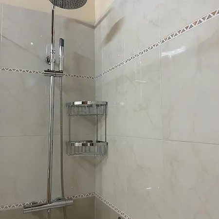 El Bouquet Guest house 2*
